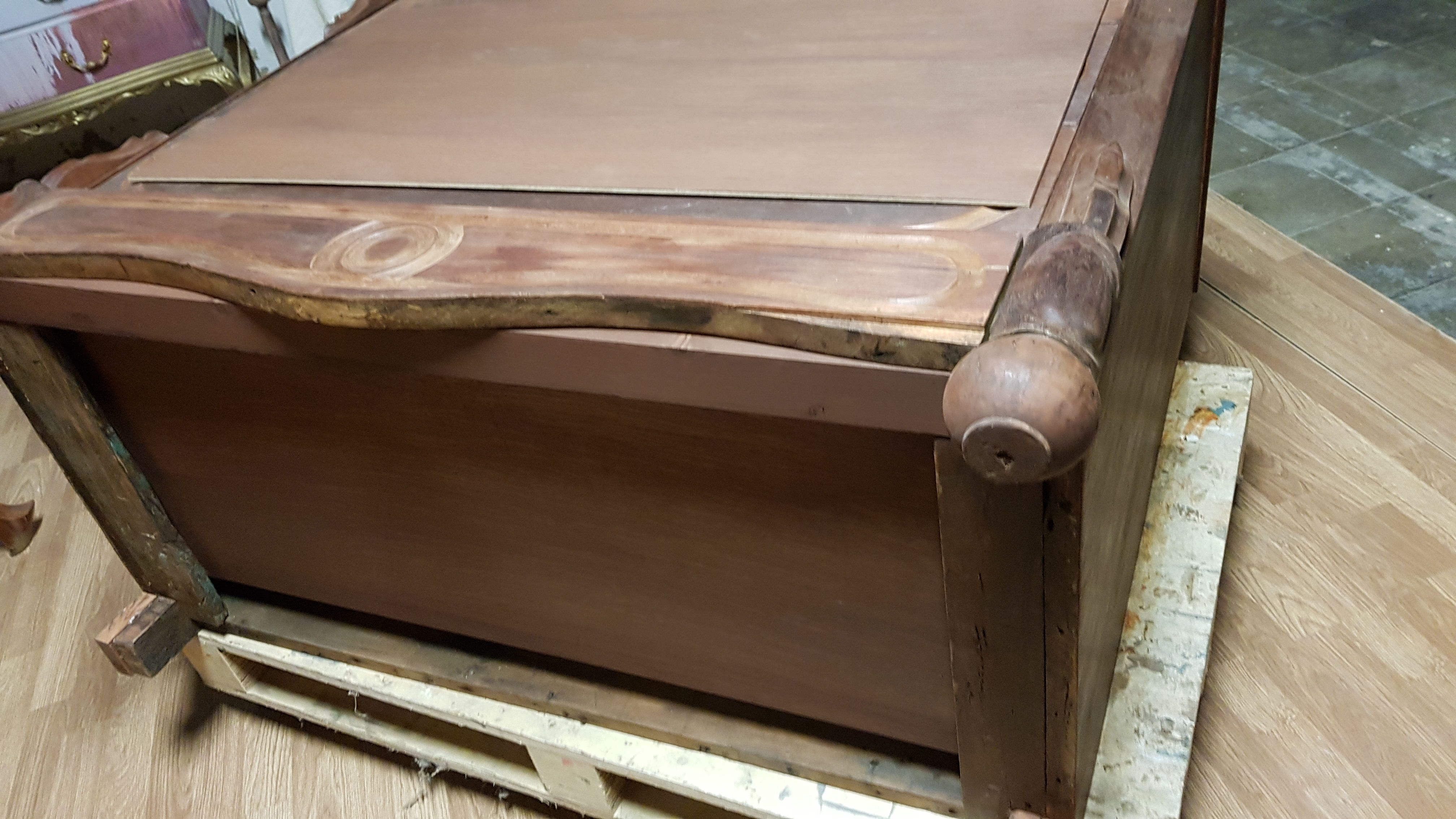 reparar-muebles-mojados